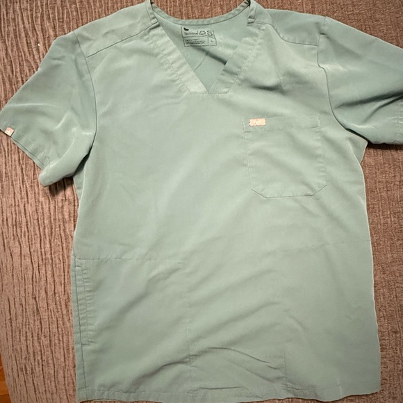 Figs Large Scrub Top - Picture 3 of 7